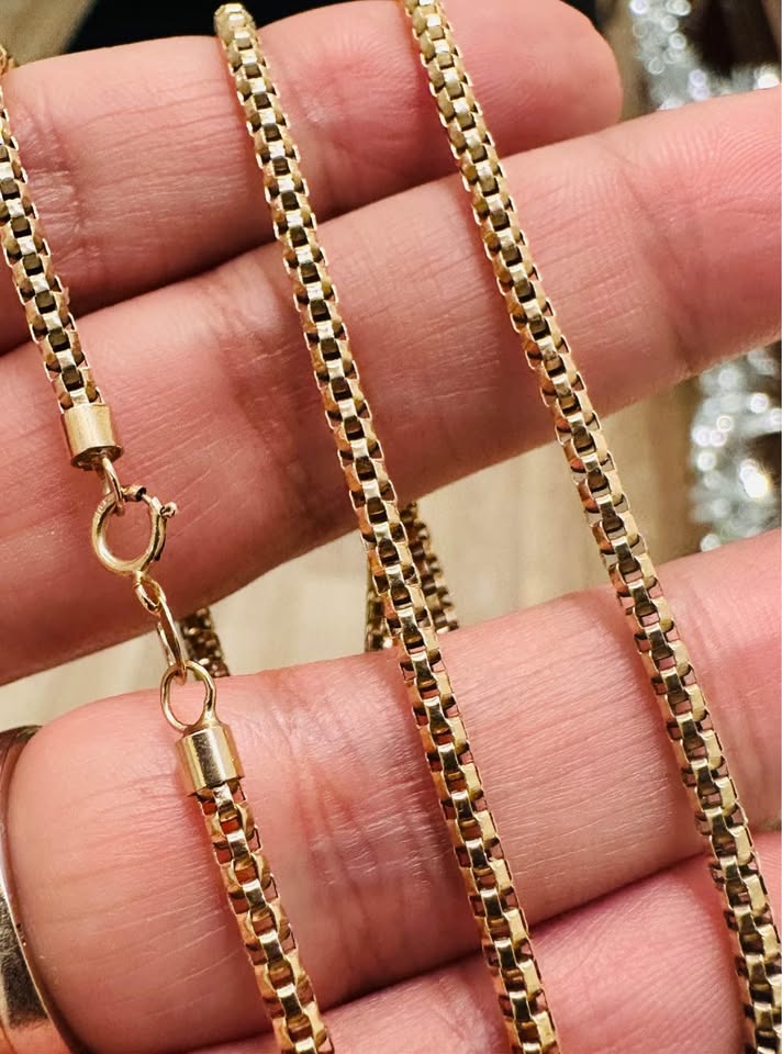 Italian Gold 10karat Unisex Chain 20”, 3mm , Rounded Box Link