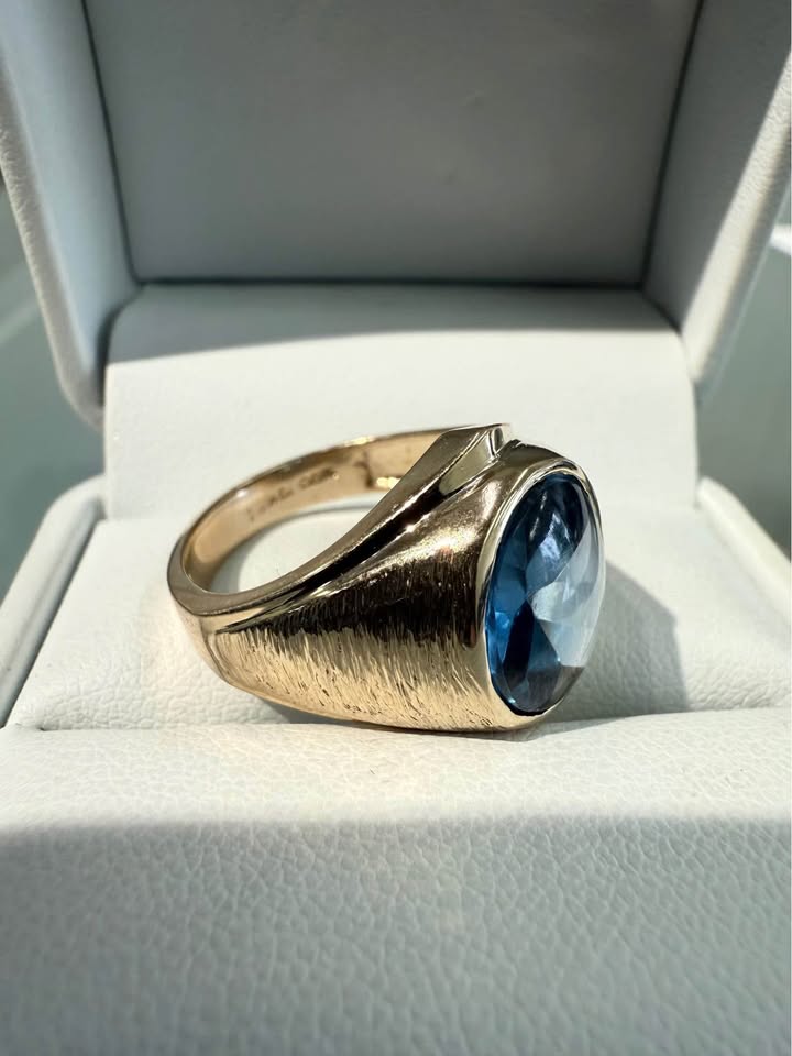 Rare Find 7.00 Carat Oval Blue Topaz “December Birthstone” Men’s Ring in 10k Gold