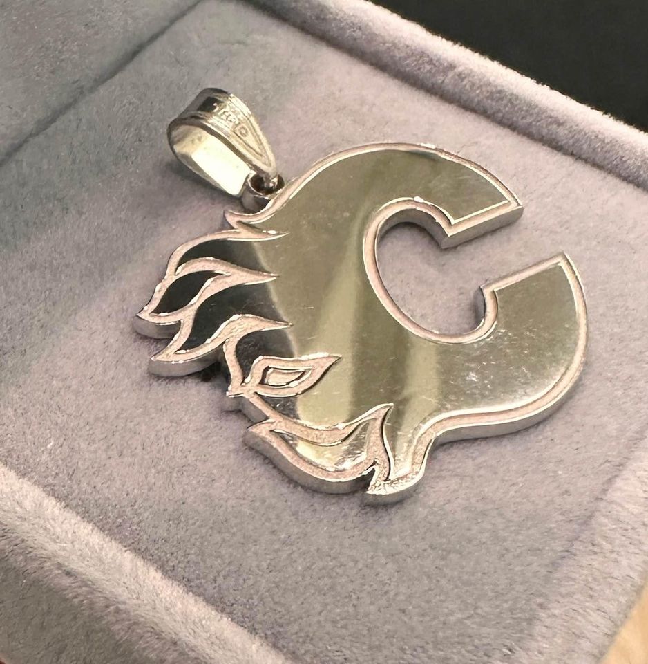 925 Sterling silver Calgary Flames Pendant