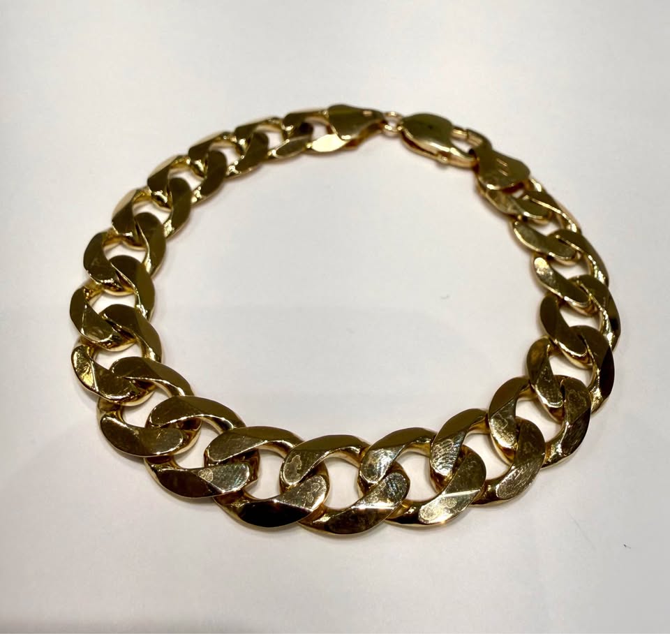 9 Karat Solid Gold Cuban Bracelet 8.5” 12mm wide , Big Lobster Clasp , 36 grams