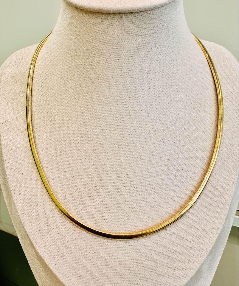 Beautiful Omega Chain Italian Solid Gold 14karat 17” 4mm