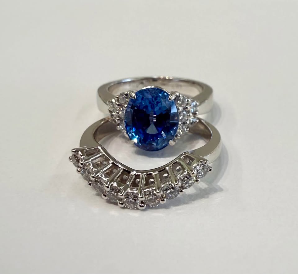 Birks Natural Sapphire and Diamonds 18K wedding set 1.50Carat top Quality Sapphire Save $5000.00