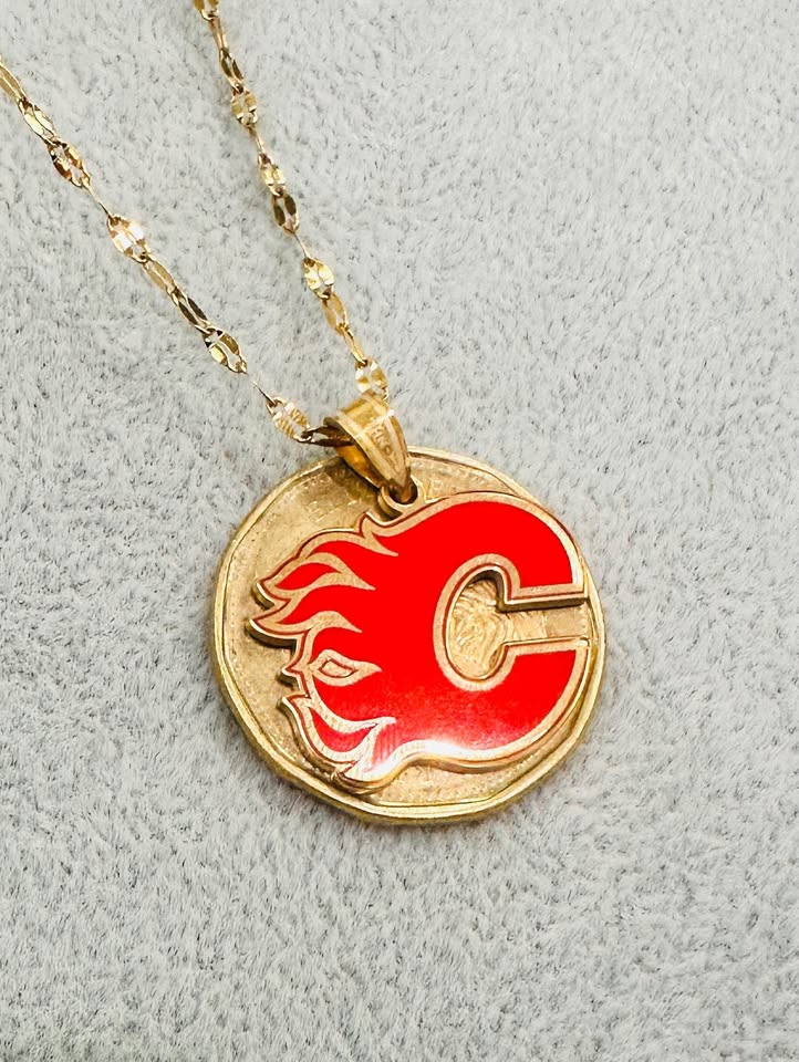 Calgary Flames Pendant and Chain