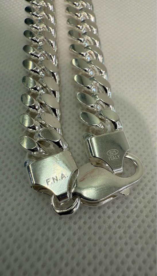 Cuban 925 Chain 150 grams 10mm wide , Made in Italy 20”