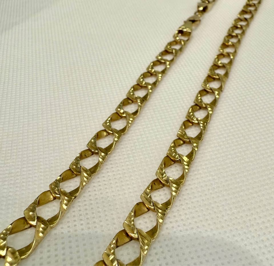 Diamond Cut 10karat Italian Chain 8mm Wide 26”