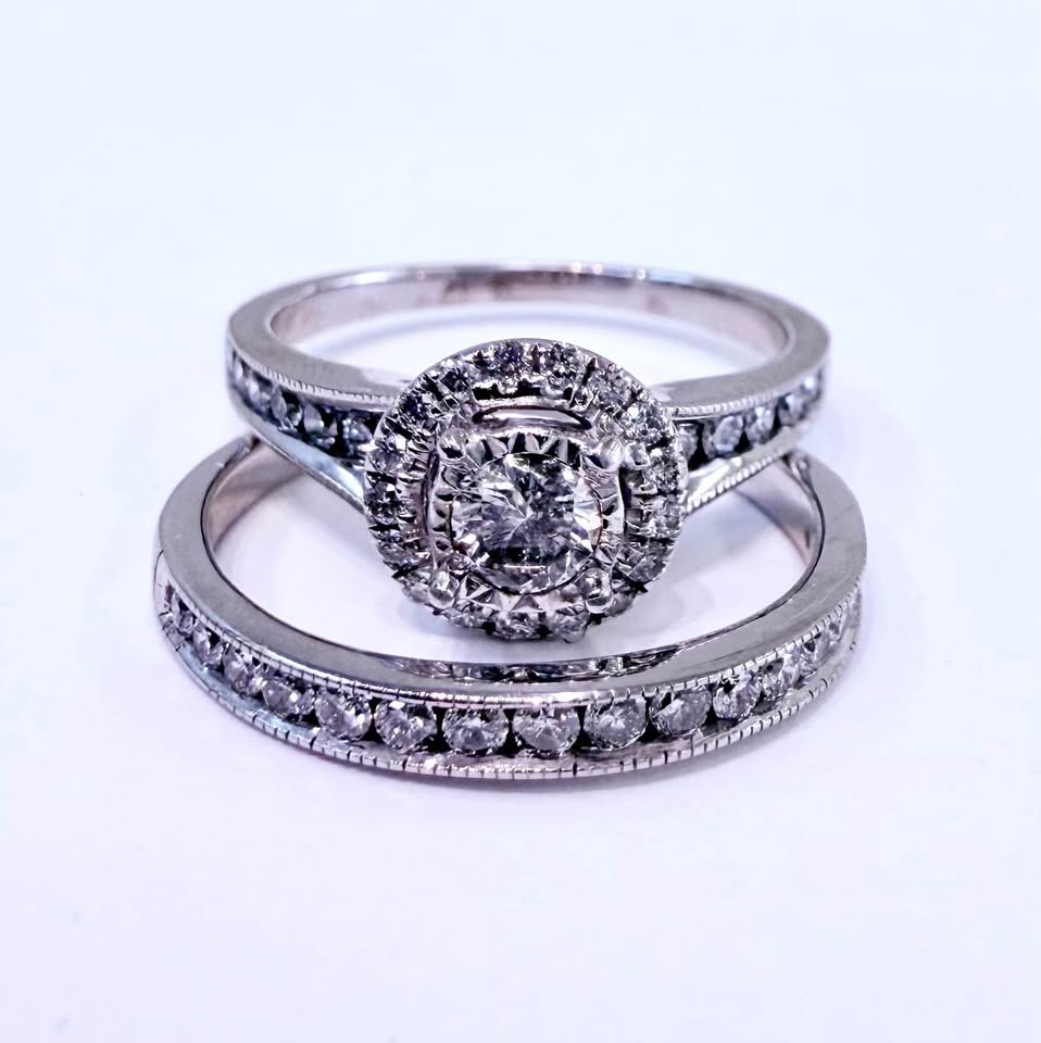 Diamonds 1.00CTW Wedding Set in 14k White Gold