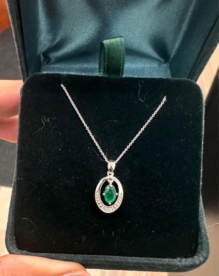 Emerald and Diamonds Necklace in 10karat White gold 18”