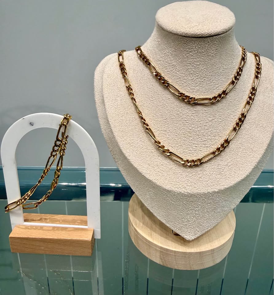 Two Pcs Necklace and Bracelet Made in Italy 9 karat Figaro Chain and Matching bracelet 26” + 8”