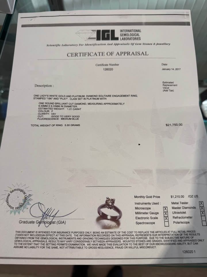 Gorgeous 1.01 Carat Natural Diamond Platinum/18k solitaire F-VS1 Engagement Ring
