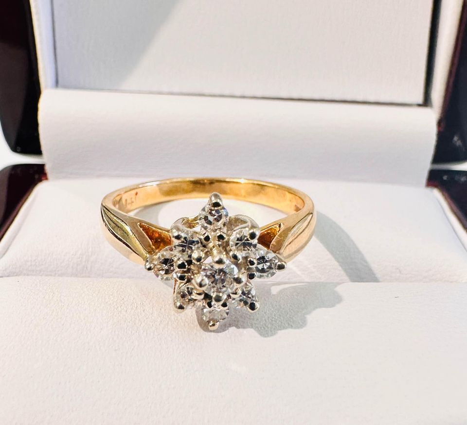 Gorgeous Natural Diamond Vintage Cluster Engagement Ring 0.50CTW