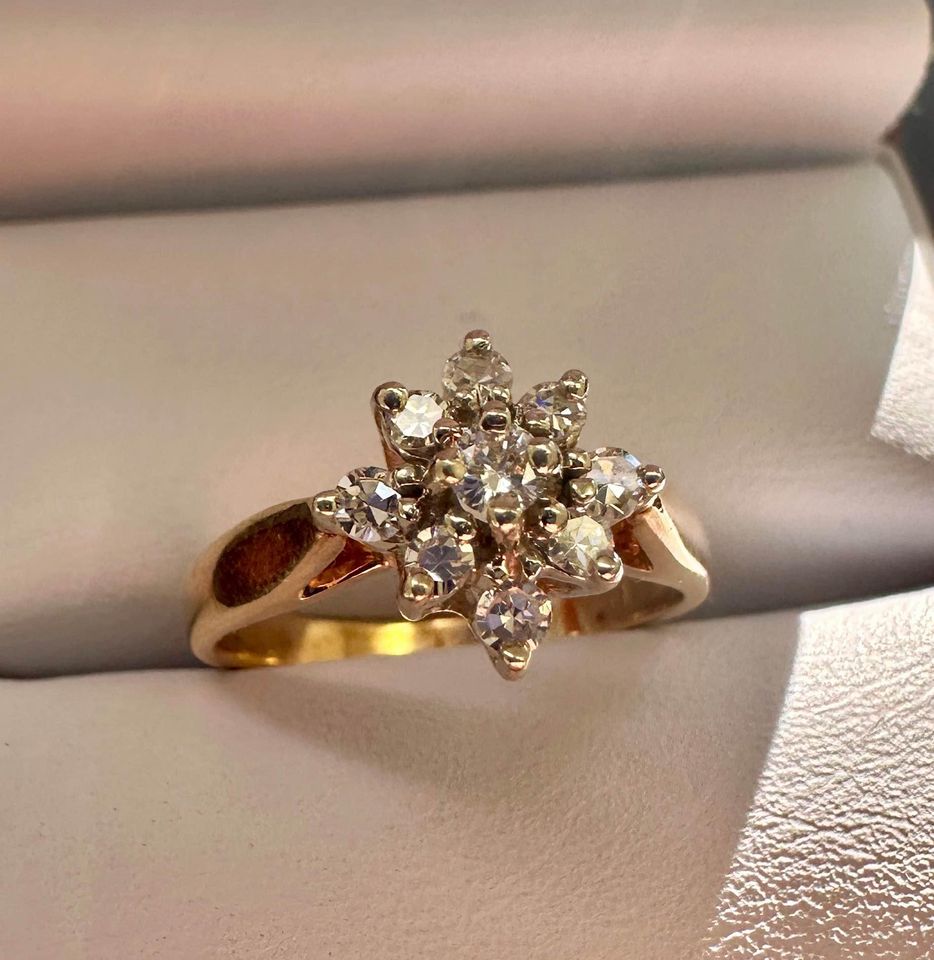 Gorgeous Natural Diamond Vintage Cluster Engagement Ring 0.50CTW