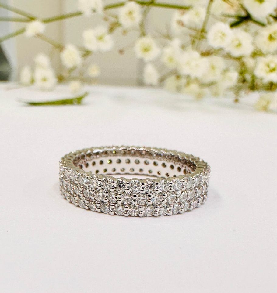 Gorgeous Eternity Band 2.00ctw in 10Karat White Gold