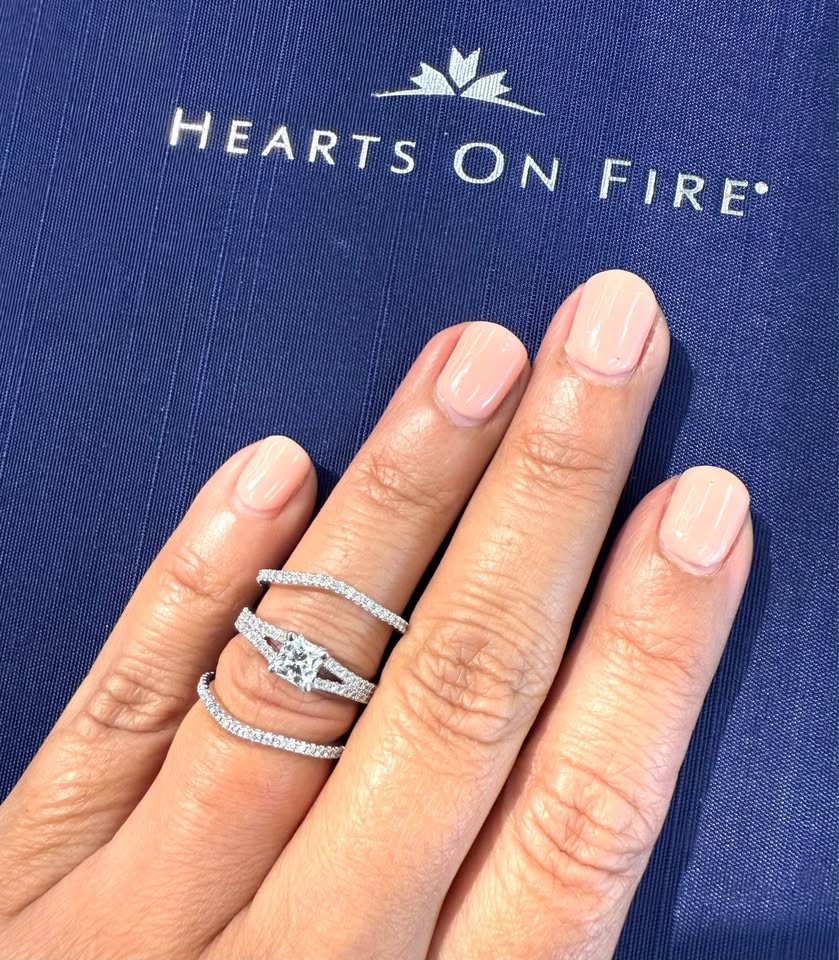Hearts on Fire Natural Diamond 1.35CTW F-SI1 , Ideal cut Platinum 3pcs Set