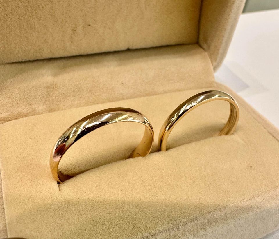 His and Hers Gold Matching Wedding Bands In 10k Yellow Gold