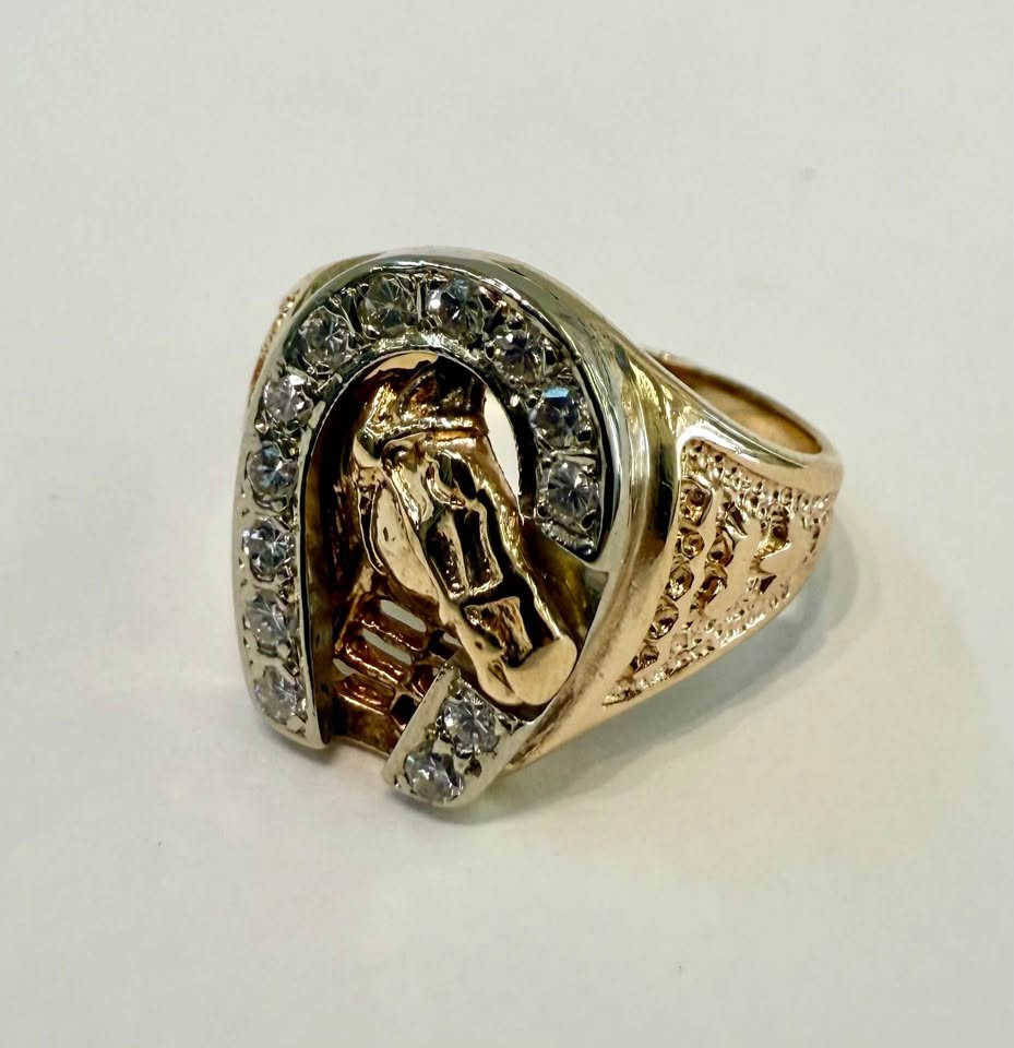 Beautiful Horseshoe 14k Gold and Natural Diamonds Ring