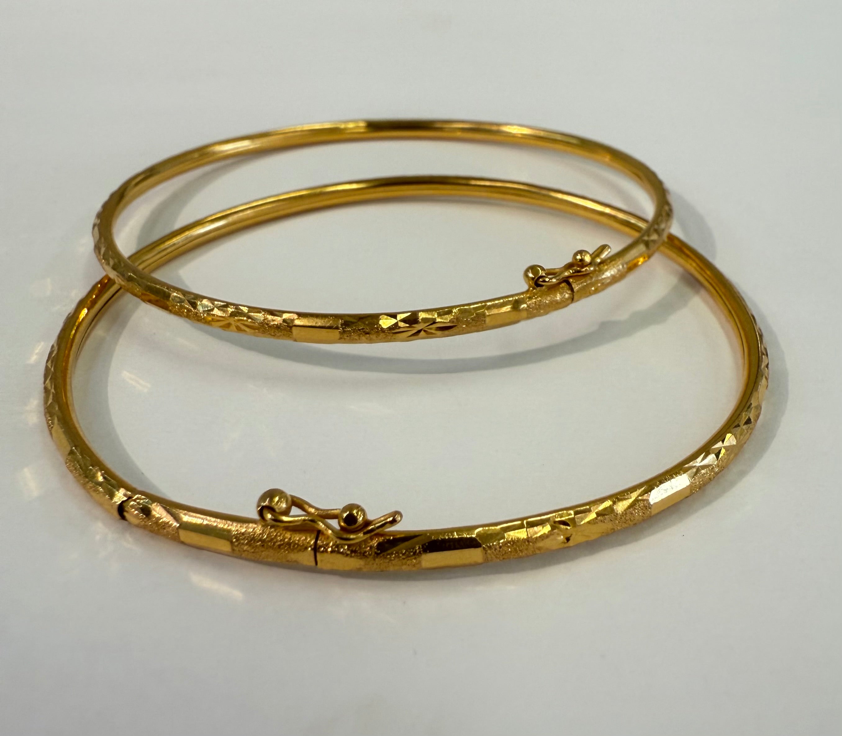22karat Solid Gold Bangles 7.5 grams