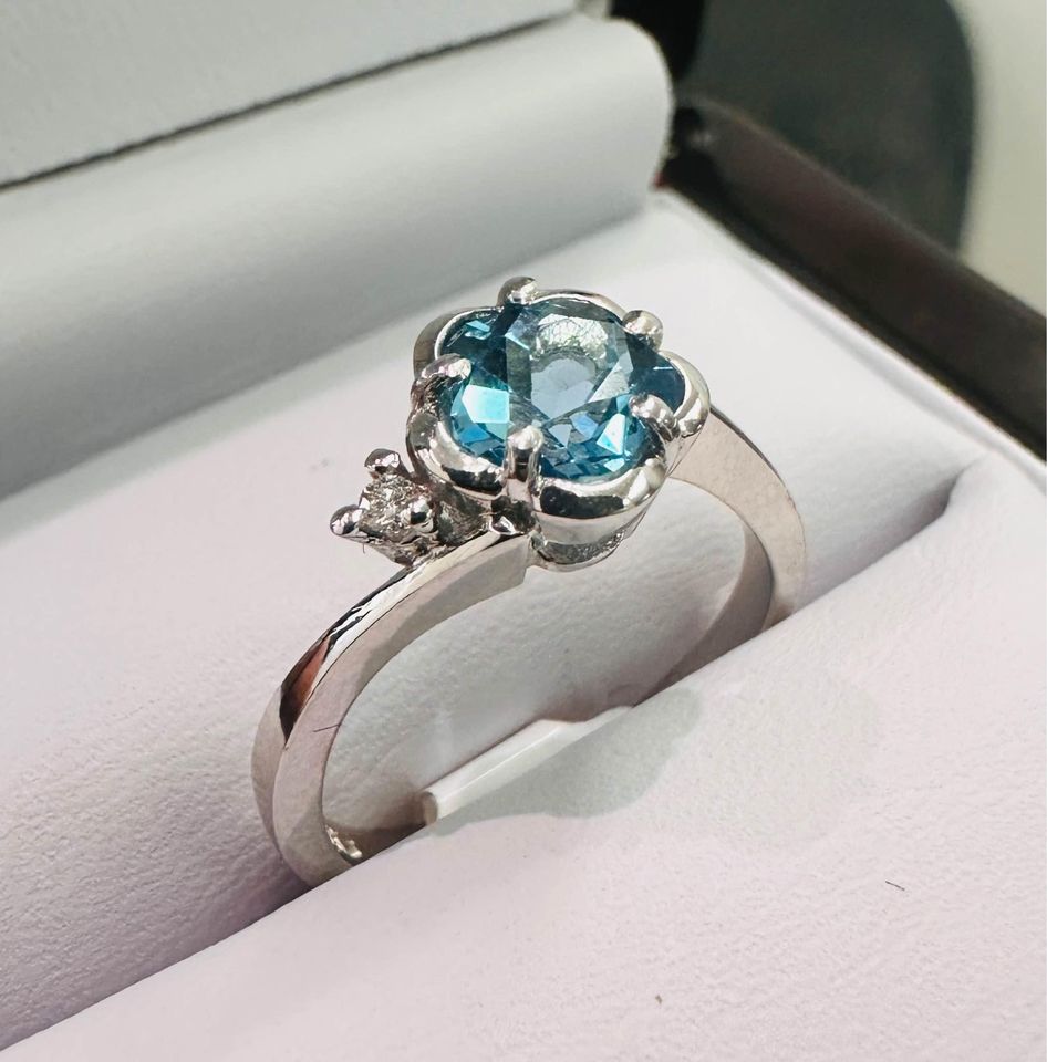 London Blue Topaz Cute Flower ring with Natural Canadian Diamond