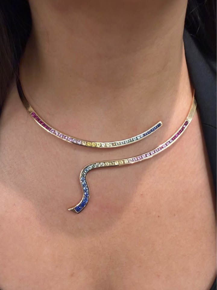 One of a kind Madagascar Natural Sapphires in 18karat 3 PCS Custom Set 29.31 CTW Unheated Sapphires