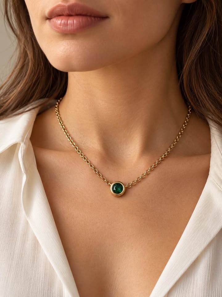 Natural 1.00carat Green emerald necklace in 14k gold 16” great for layering.