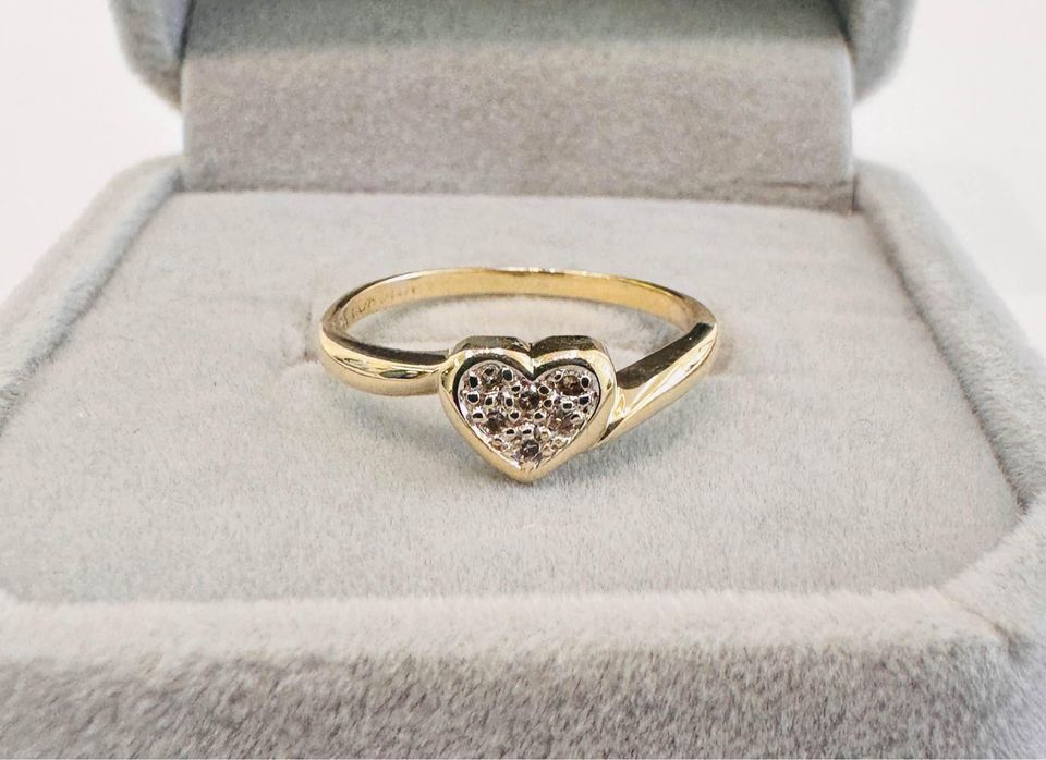 Natural Diamond Love Heart Promise Ring in 10k Gold