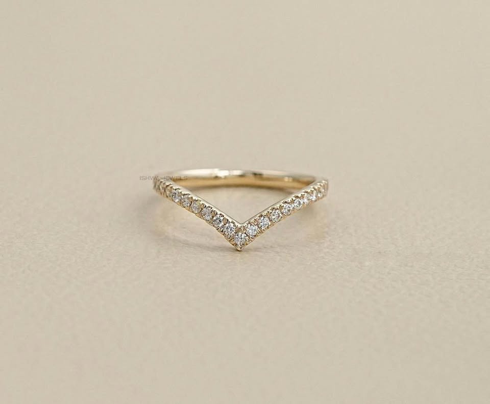 Natural Diamonds Chevron Ring 14karat Gold