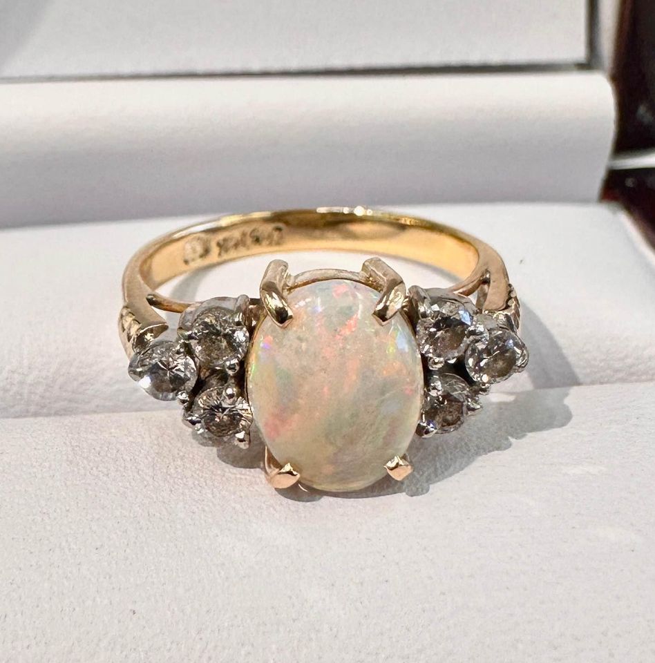 Natural Ethiopian Opal and diamonds vintage ring in 14k yellow gold