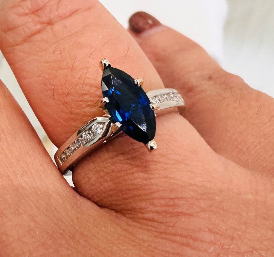 Save $2000 One of a kind Platinum Natural 1.00Ct Sapphire & Diamonds Engagement Ring