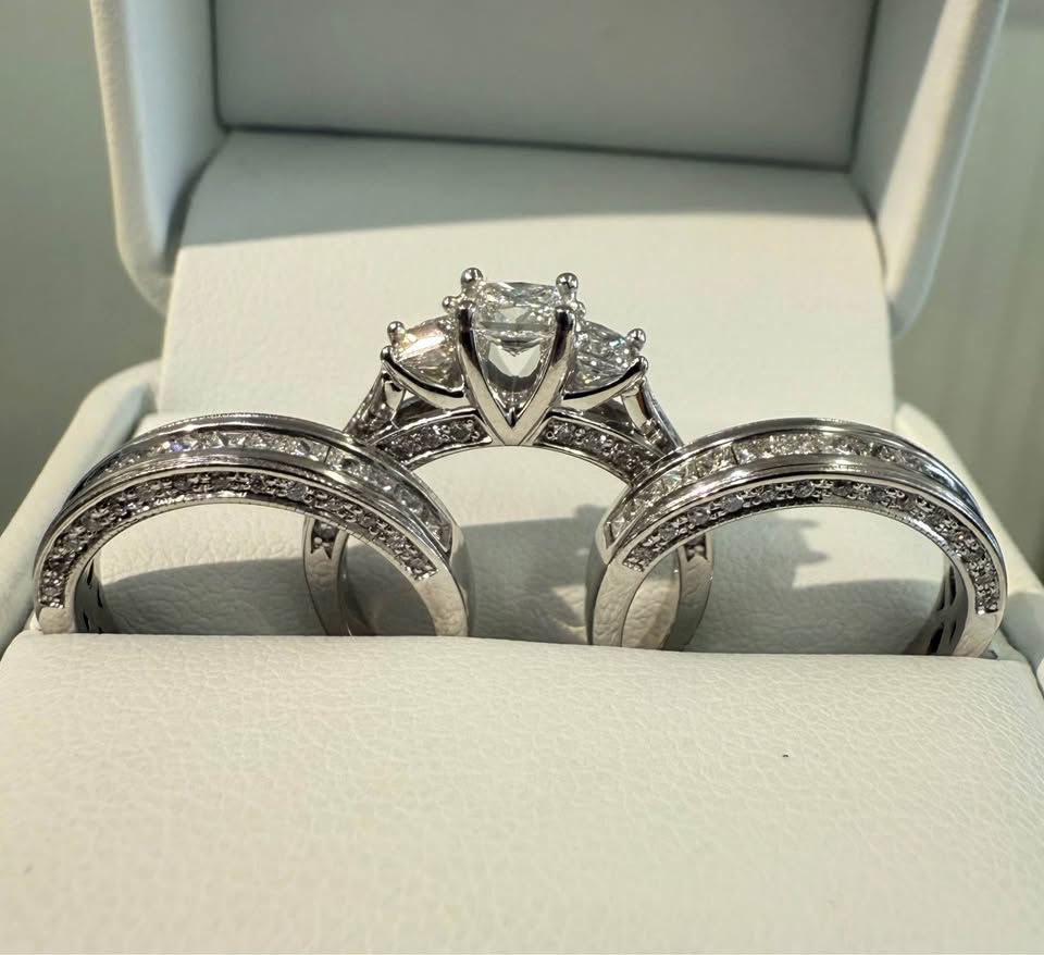 Past Present Future 3PCS Natural Diamonds Wedding set in 18k-14k Gold 1.50CTW