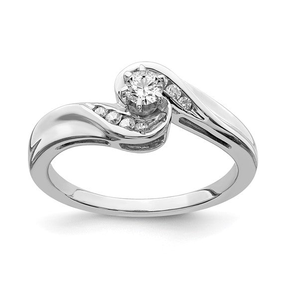 10k White Gold Diamond Engagement Ring