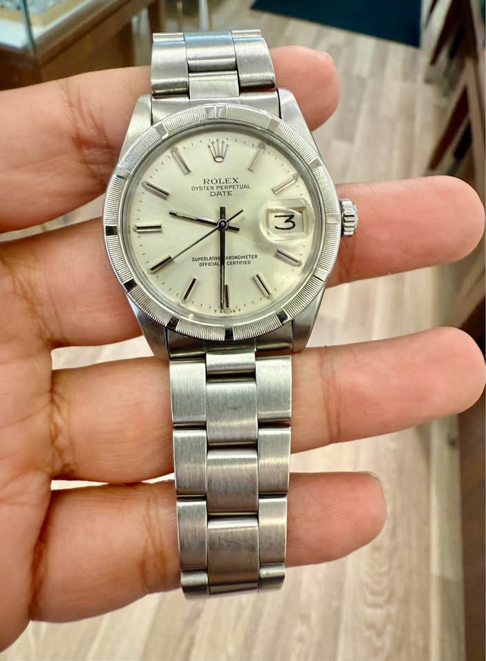 Vintage Rolex 1501 Datejust Mens Stainless Steel Watch with Oyster Band Silver Dial