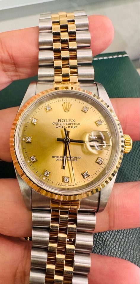 Rolex 18k 36mm Jubilee Datejust Champagne Diamond Dial Watch