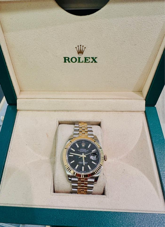 Rolex 2019 Like new Datejust 41mm , Original Papers and Box