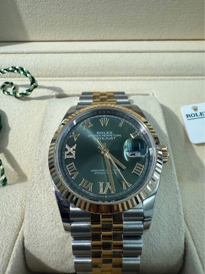 Rolex Datejust 2024 Mint Condition Jubilee Bracelet 18k Olive Green