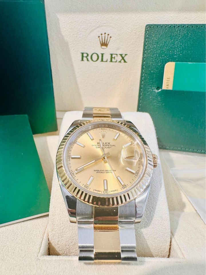 Rolex Datejust 41mm 18k Steel In Mint Condition