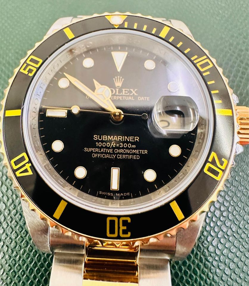 Rolex 18K Gent’s Oyster Perpetual Submariner Stainless Steel