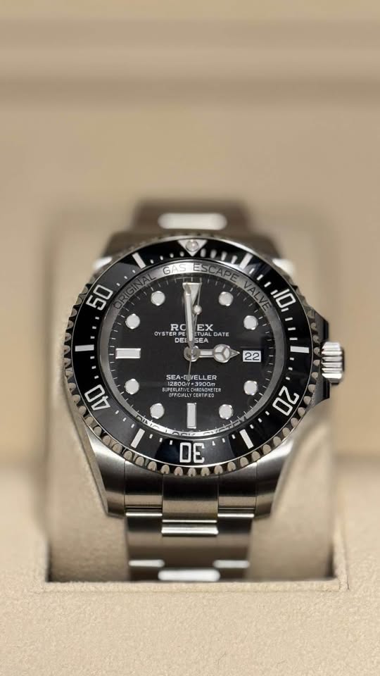 Rolex Sea-Dweller Deepsea 2023 mint condition, Full Set Model#136660