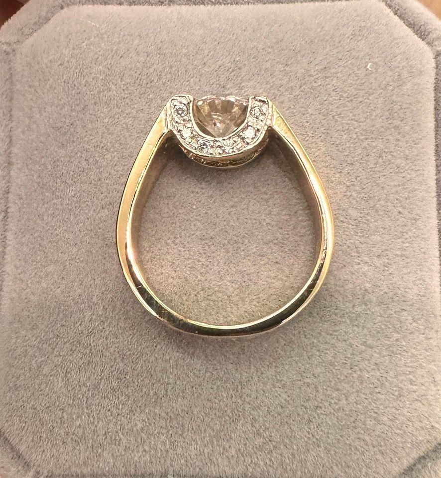 Solitaire Engagement Ring In Heavy Tension Mount Setting 1.00carat Centre Stone