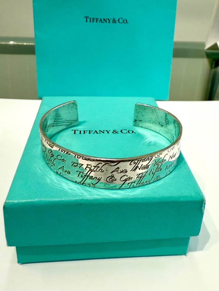 Tiffany&Co New Address Cuff in 925 Silver