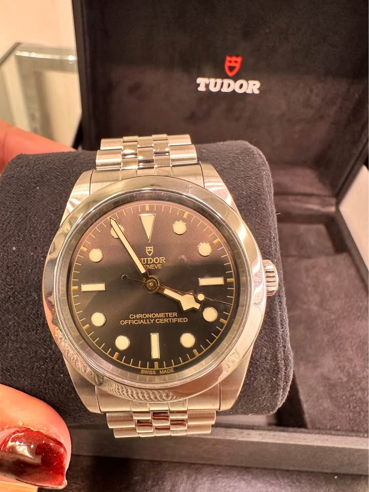 Tudor Black Bay 39mm , Complete set , 2023 New Condition