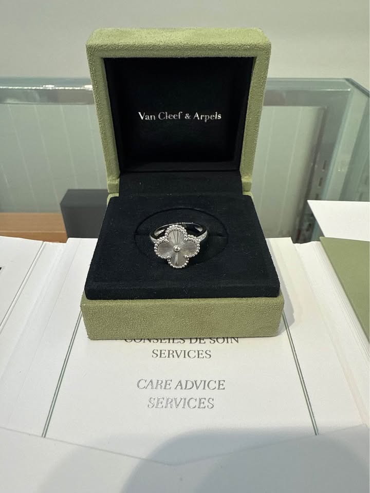 Van Cleef & Arpels 18k White Gold Alhambra Ring with all Paperwork and Box , Reference#ARP9XI54