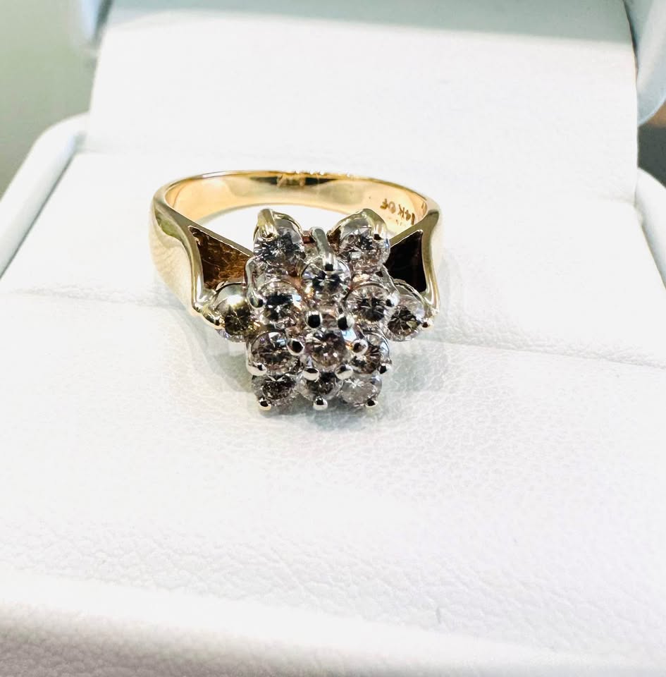 Vintage 14k yellow gold statement ring set with 1.20CTW of Natural diamonds in a cluster setting