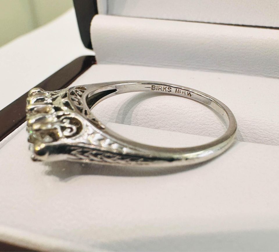 Vintage Birks 18karat Past.Present.Future Natural Diamonds Old European Cut 0.60CTW