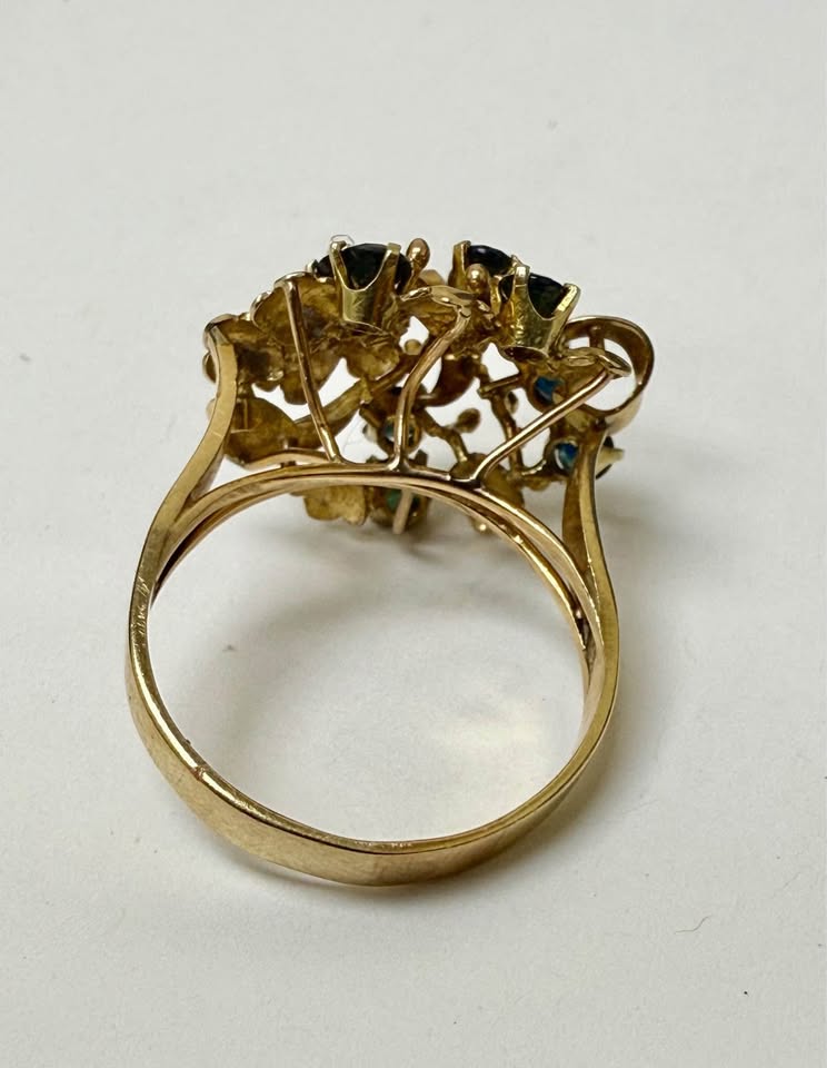 Vintage Natural Greenish-Blue Sapphires Cocktail Ring in 14k Yellow Gold